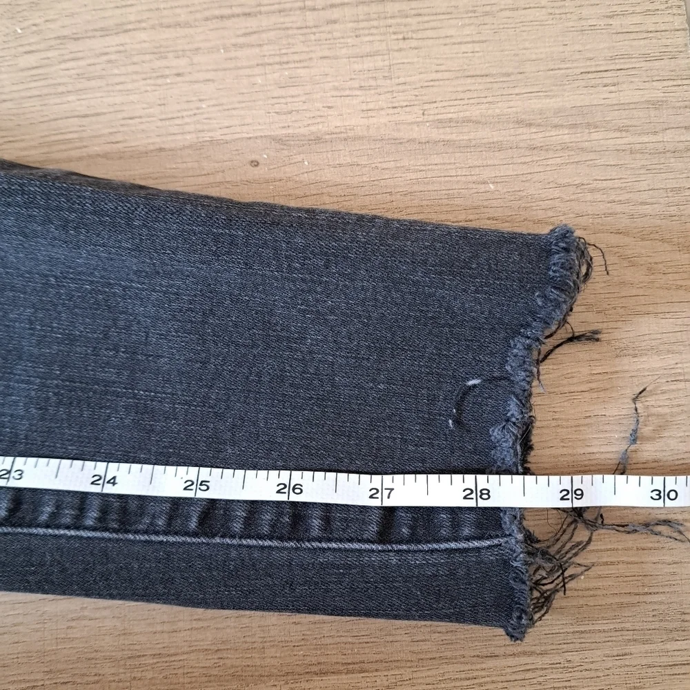 Madewell Black 9" Skinny Distressed Jeans Size 25T - Picture 8 of 8